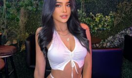 (9958659377) — Sarojini Nagar Call Girls Service ╬ 24×7