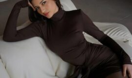 Call Girls in Delhi escort 9220910337